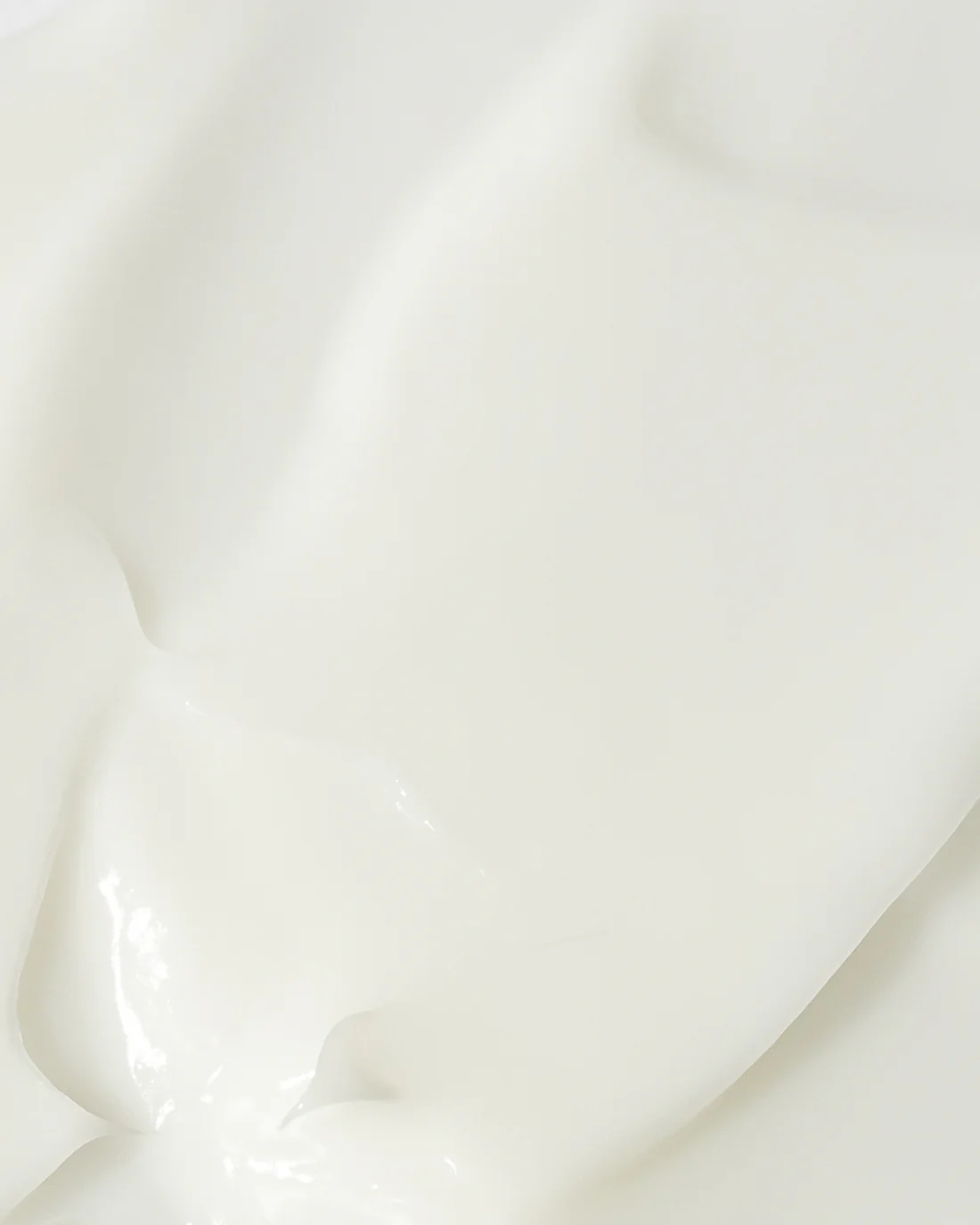 Vivier Daily Age-Defying Moisturizer white cream texture